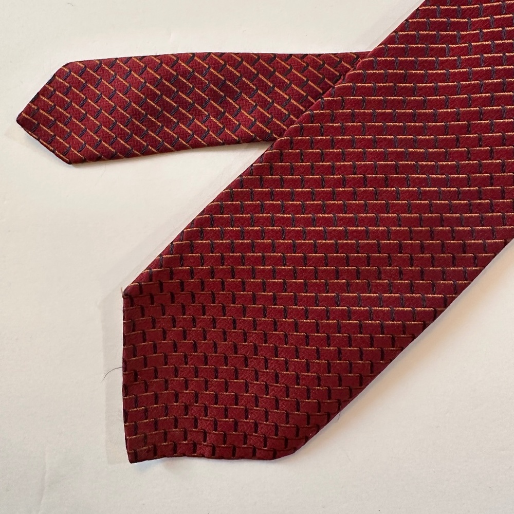 Hart Schaffner Marx Men’s Long Silk Necktie approximately 60” long